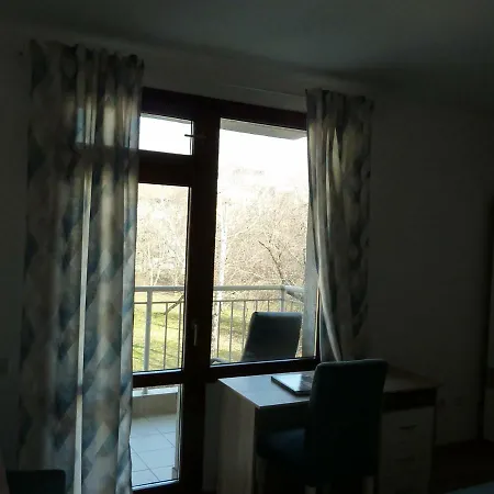 Cozy & Spacious Iztok Apartment Sofia