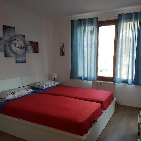 Cozy & Spacious Iztok Sofia
